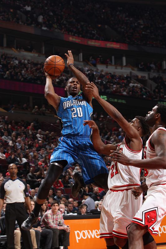 他每天不辞 他每天不辞