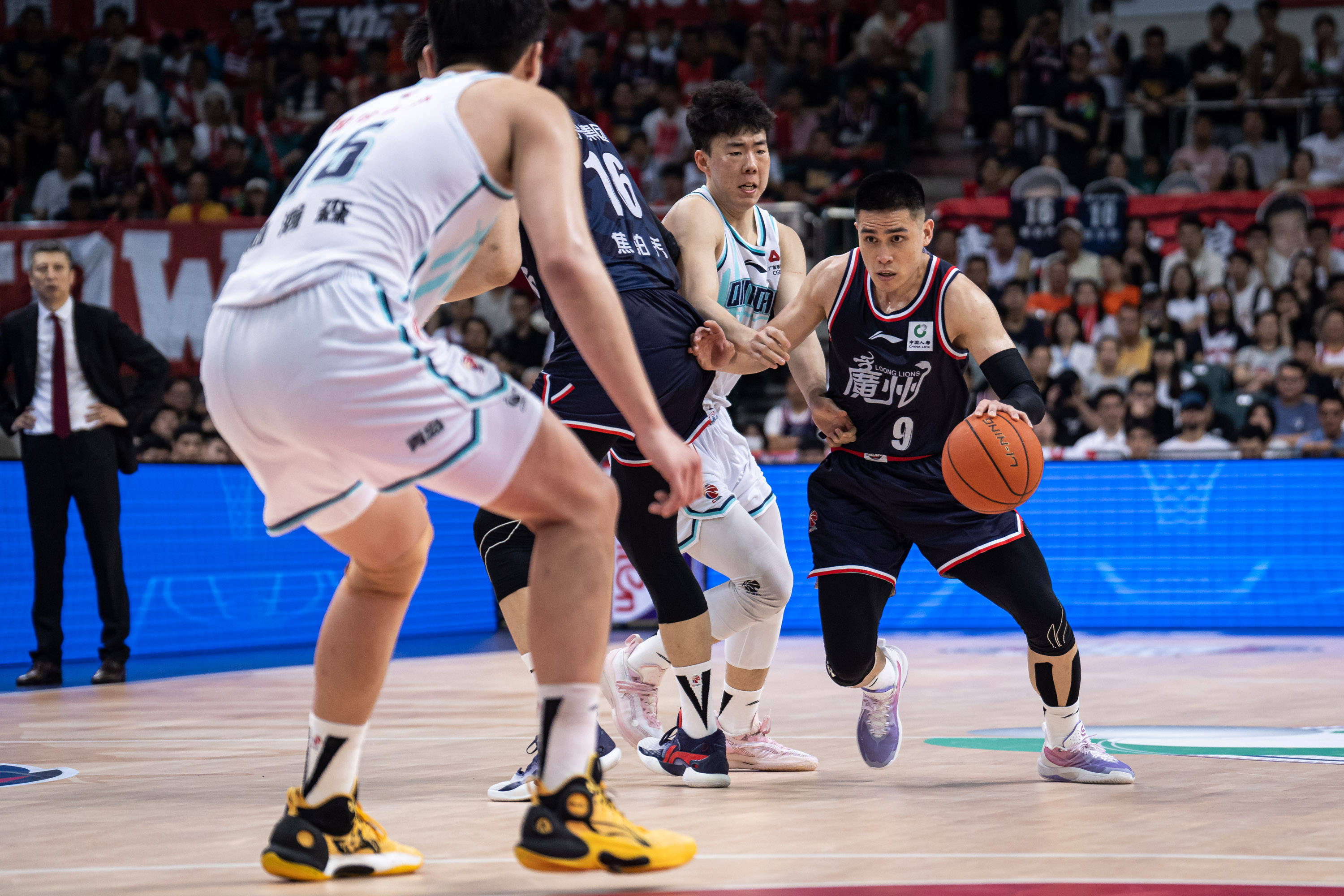 通过精准的 通过精准的