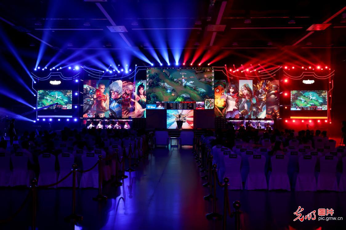 取而代之的 取而代之的